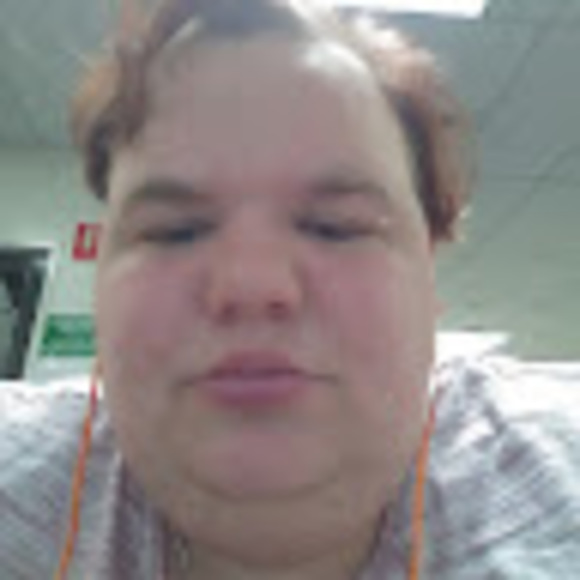 Meet your Posher, Janet - Picture 1 of 1